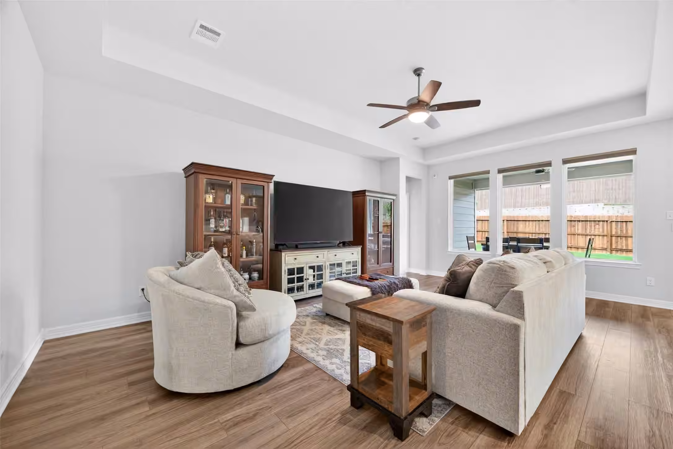 Photo 5 of 2836 Terrace Grove Drive, Conroe, TX