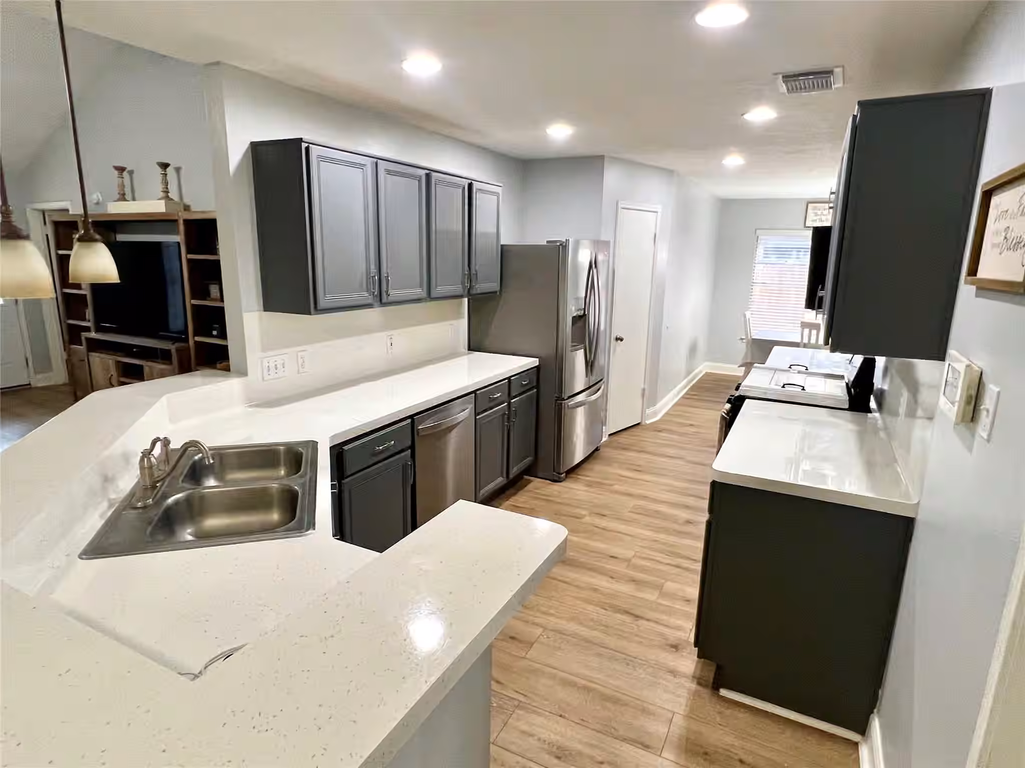 Photo 7 of 1806 Oak Wood Drive E, Pearland, TX