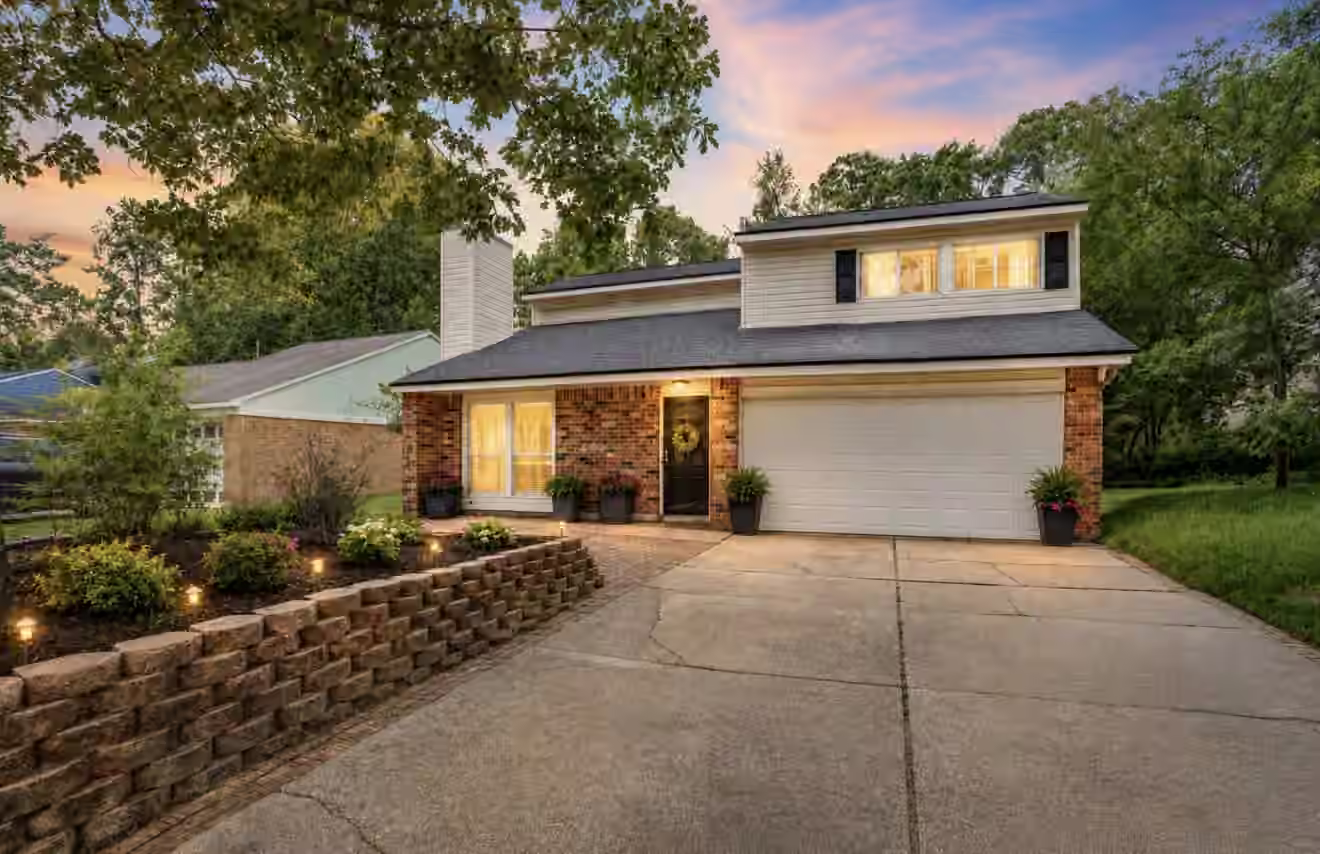 Photo 2 of 3235 Village Park Drive, Houston, TX