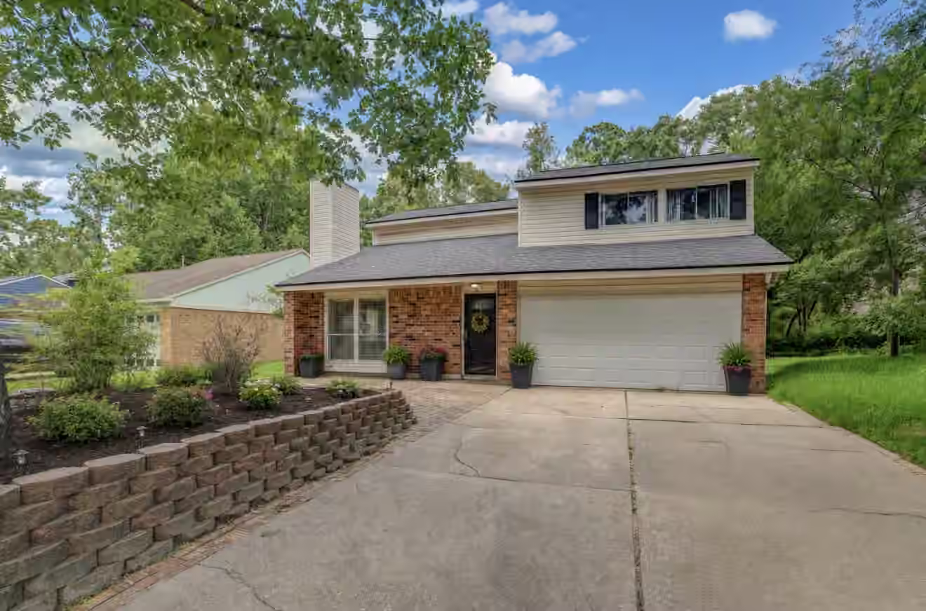 Photo 3 of 3235 Village Park Drive, Houston, TX