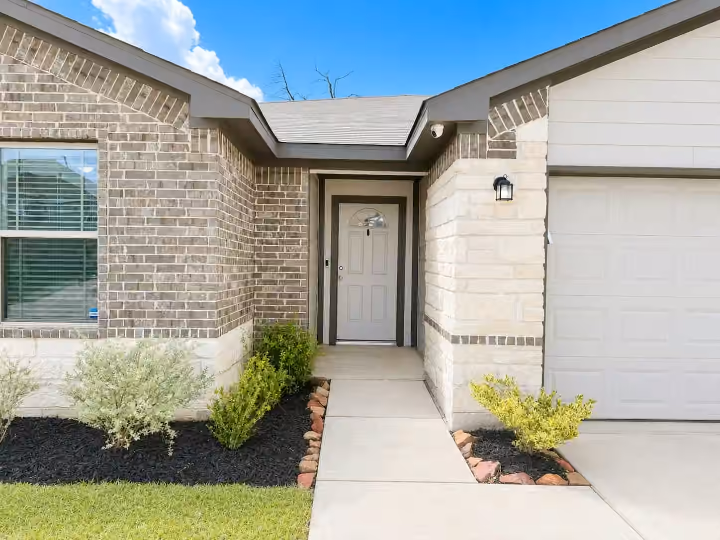 Photo 5 of 11760 Whirlaway Drive, Willis, TX