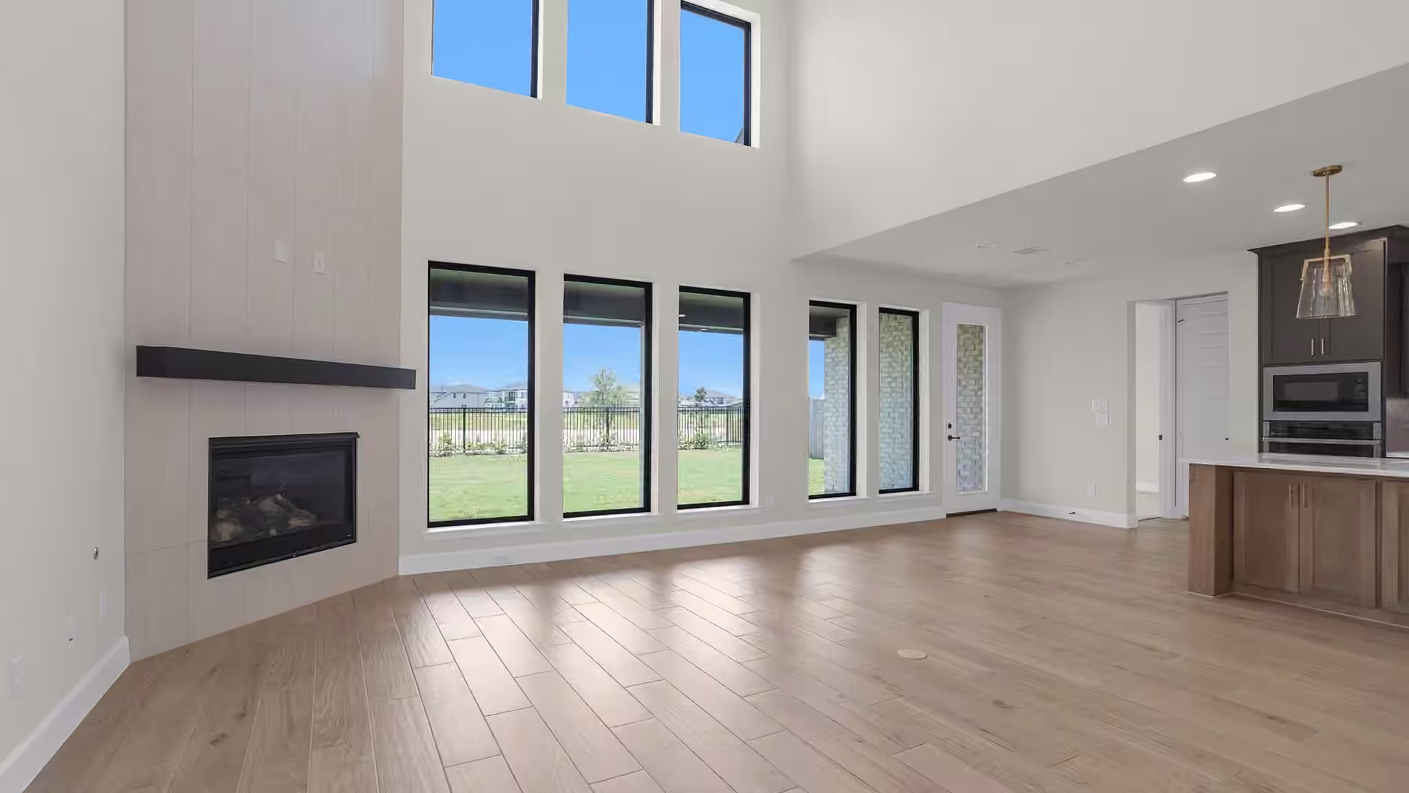Photo 7 of 7130 Augusta Grove Drive, Katy, TX