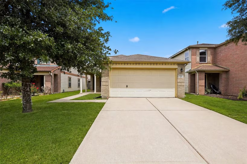 Photo 2 of 3010 Swift Brook Glen Way, Spring, TX