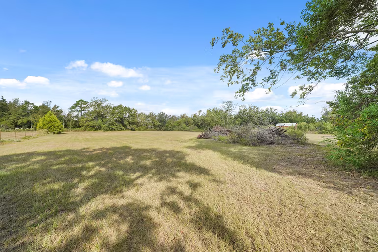 Photo 5 of 5913 County Road 225, East Bernard, TX
