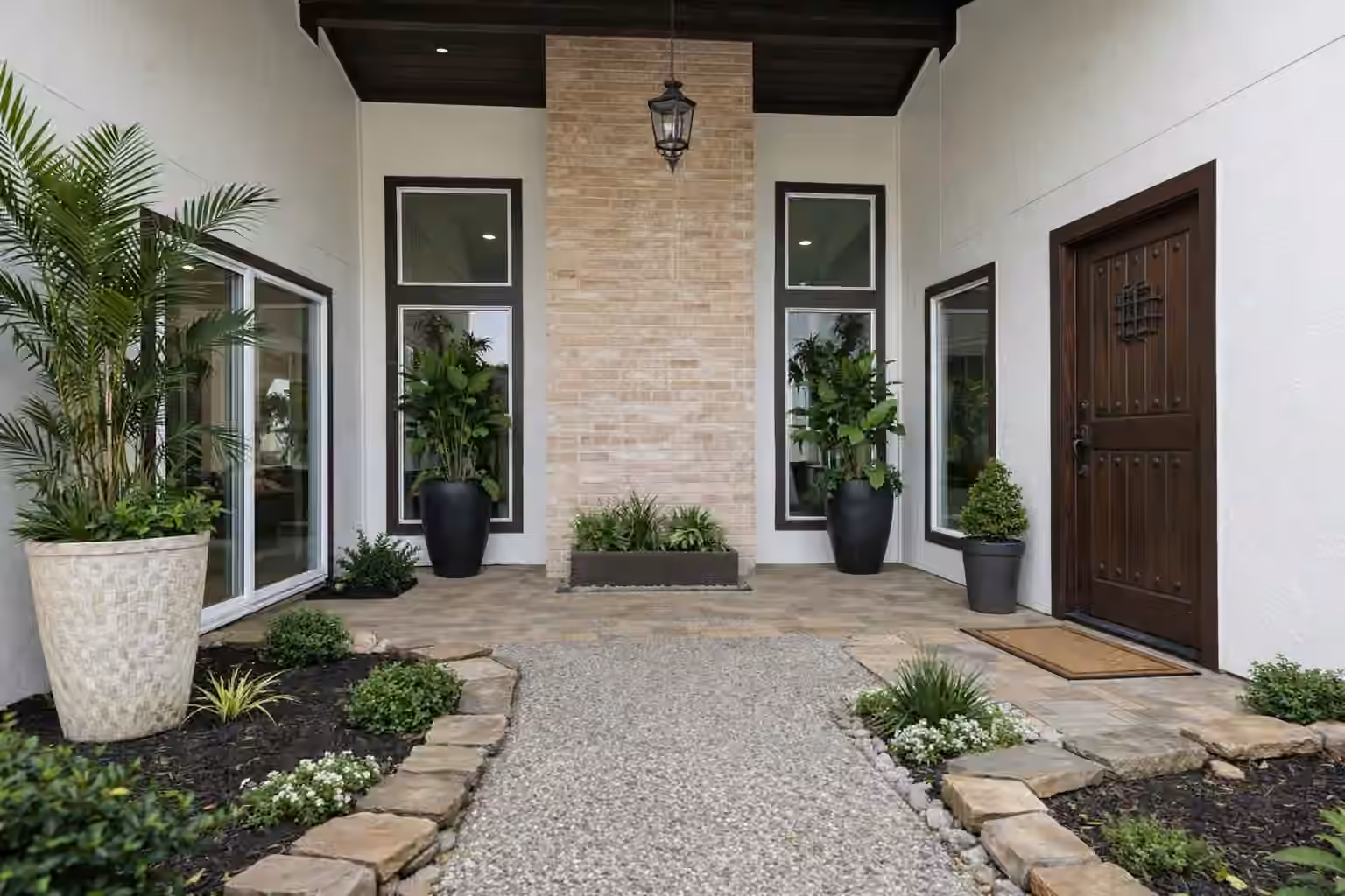 Photo 4 of 15711 Laurel Heights Drive, Houston, TX