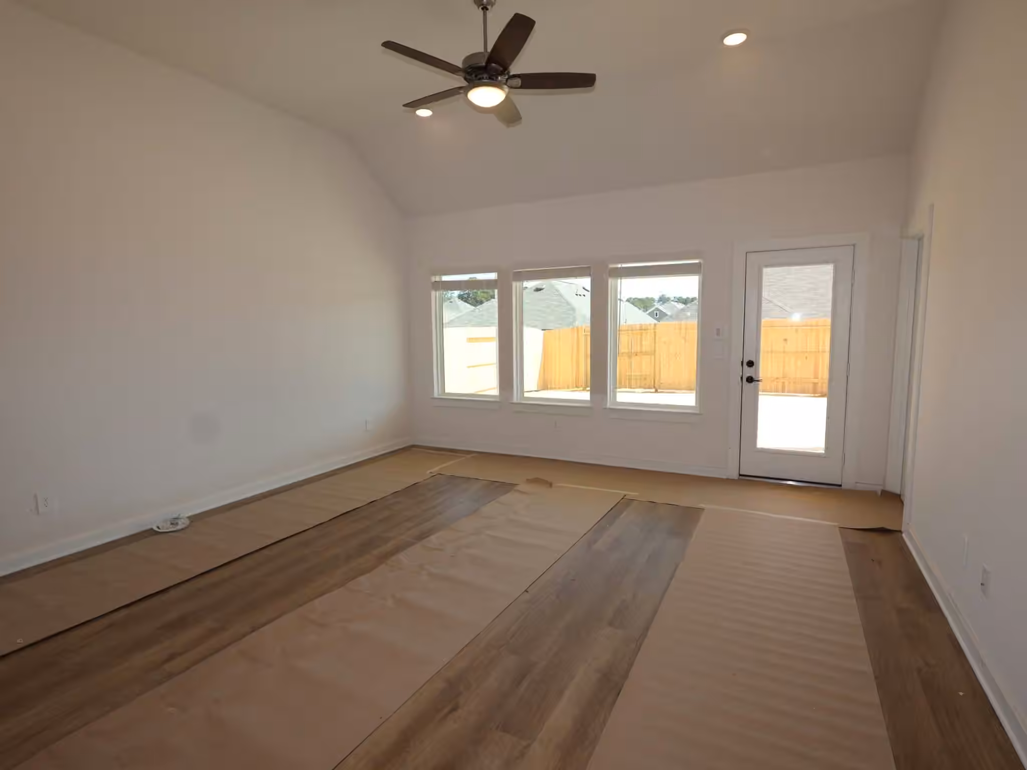 Photo 5 of 748 Hackberry Branch Court, Magnolia, TX