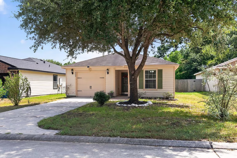 Photo of 4008 Pedernales River Lane, Spring, TX