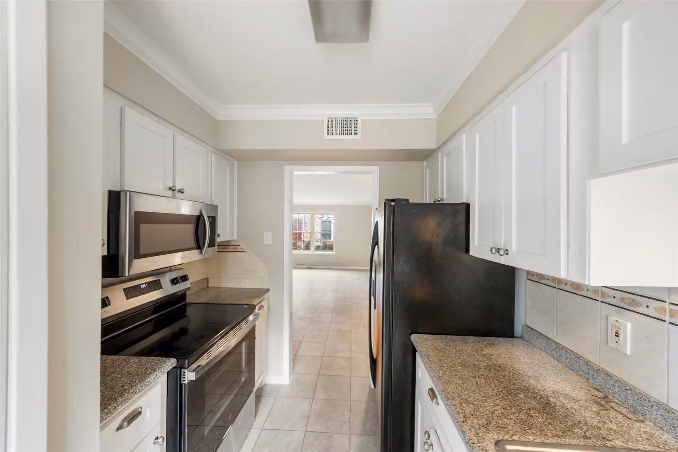 Photo 4 of 515 Tallowood Road 23, Houston, TX