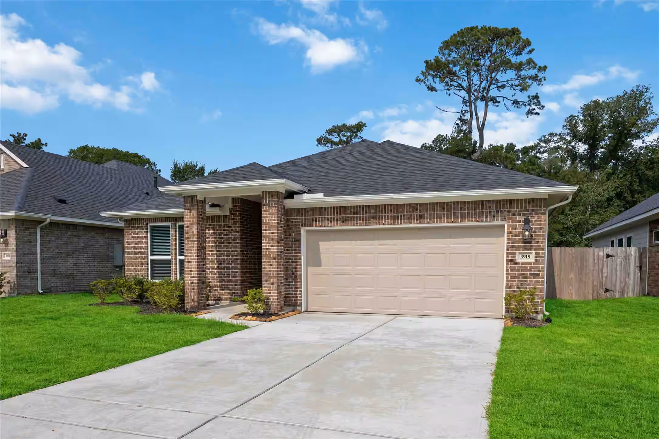 Photo 2 of 3915 Sugardale Street, Baytown, TX