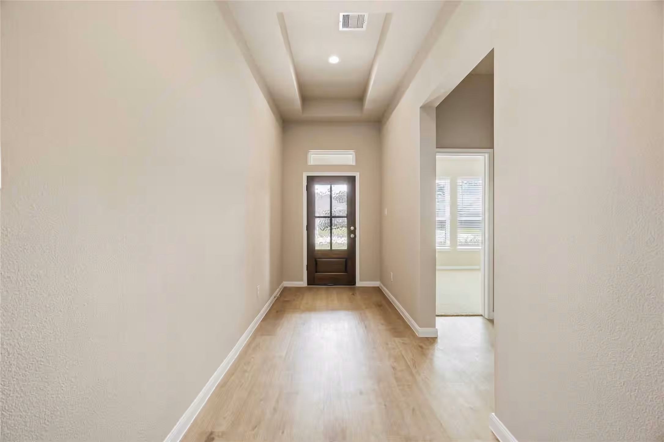 Photo 4 of 3915 Sugardale Street, Baytown, TX