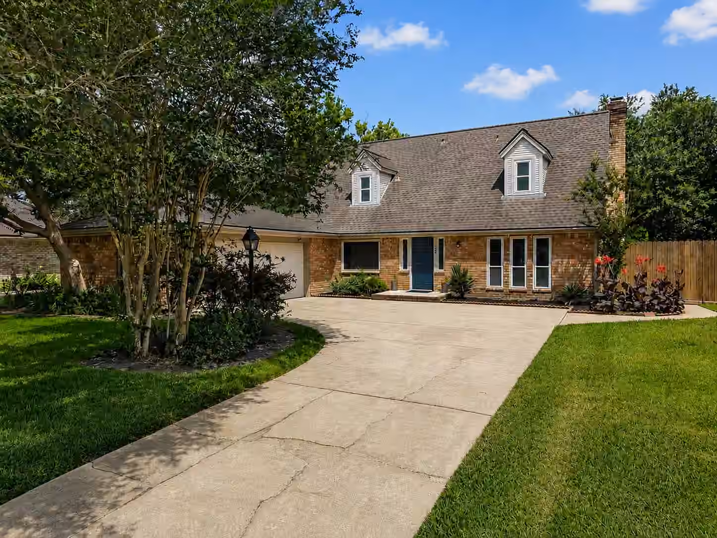 Photo of 209 Palm Aire Drive, Friendswood, TX 77546