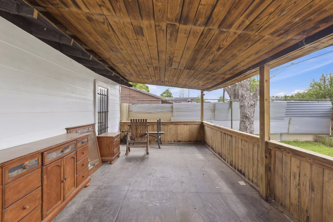 Photo 4 of 2423 Chamberlain Street, Houston, TX