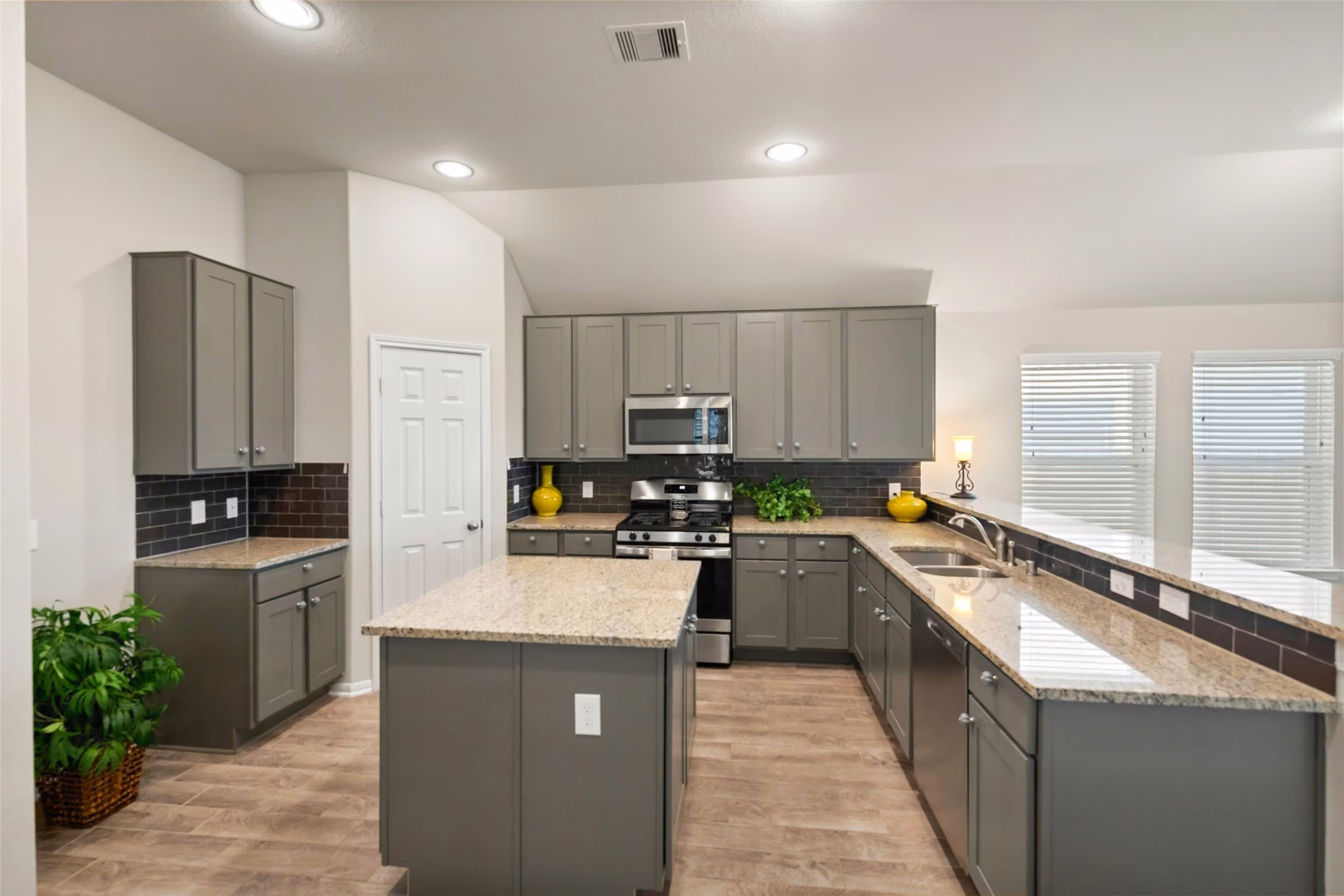 Photo 3 of 20731 Beeston Glade Lane, Katy, TX