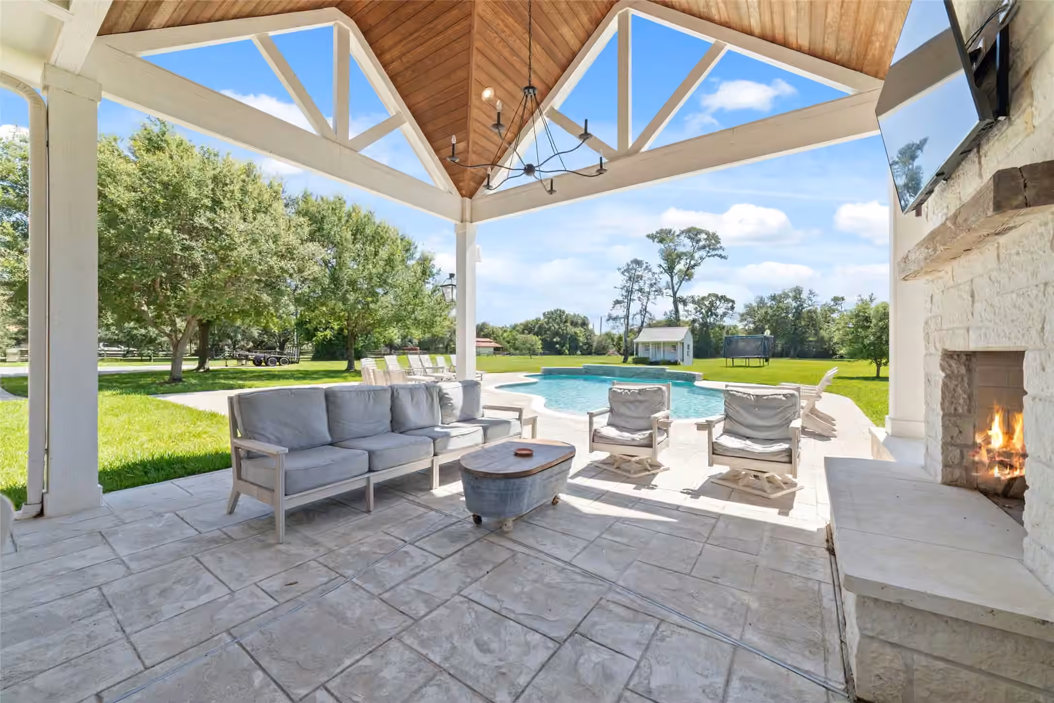 Photo 2 of 21110 Frey Lane, Tomball, TX