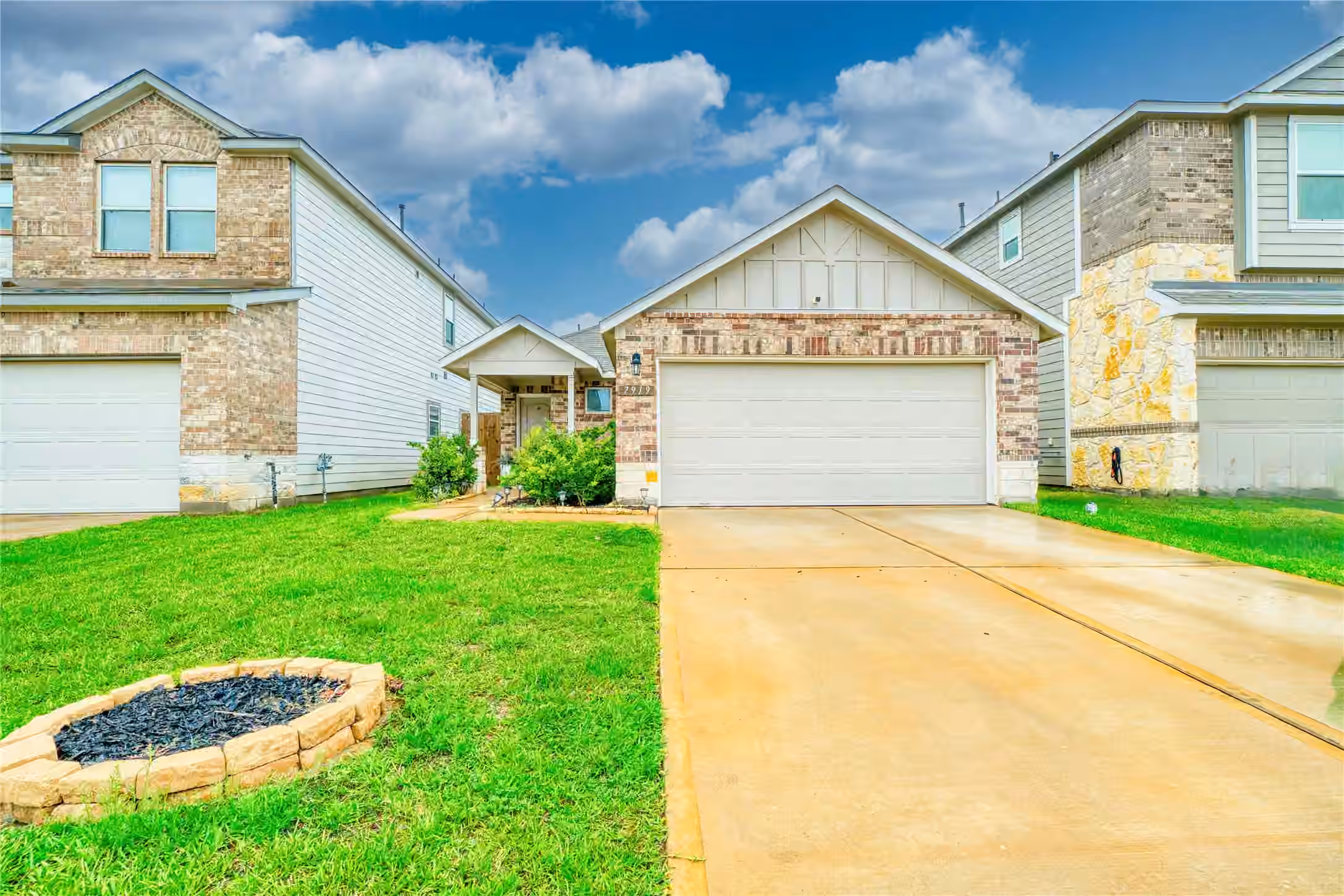 Photo of 7919 Cypress Country Drive, Cypress, TX