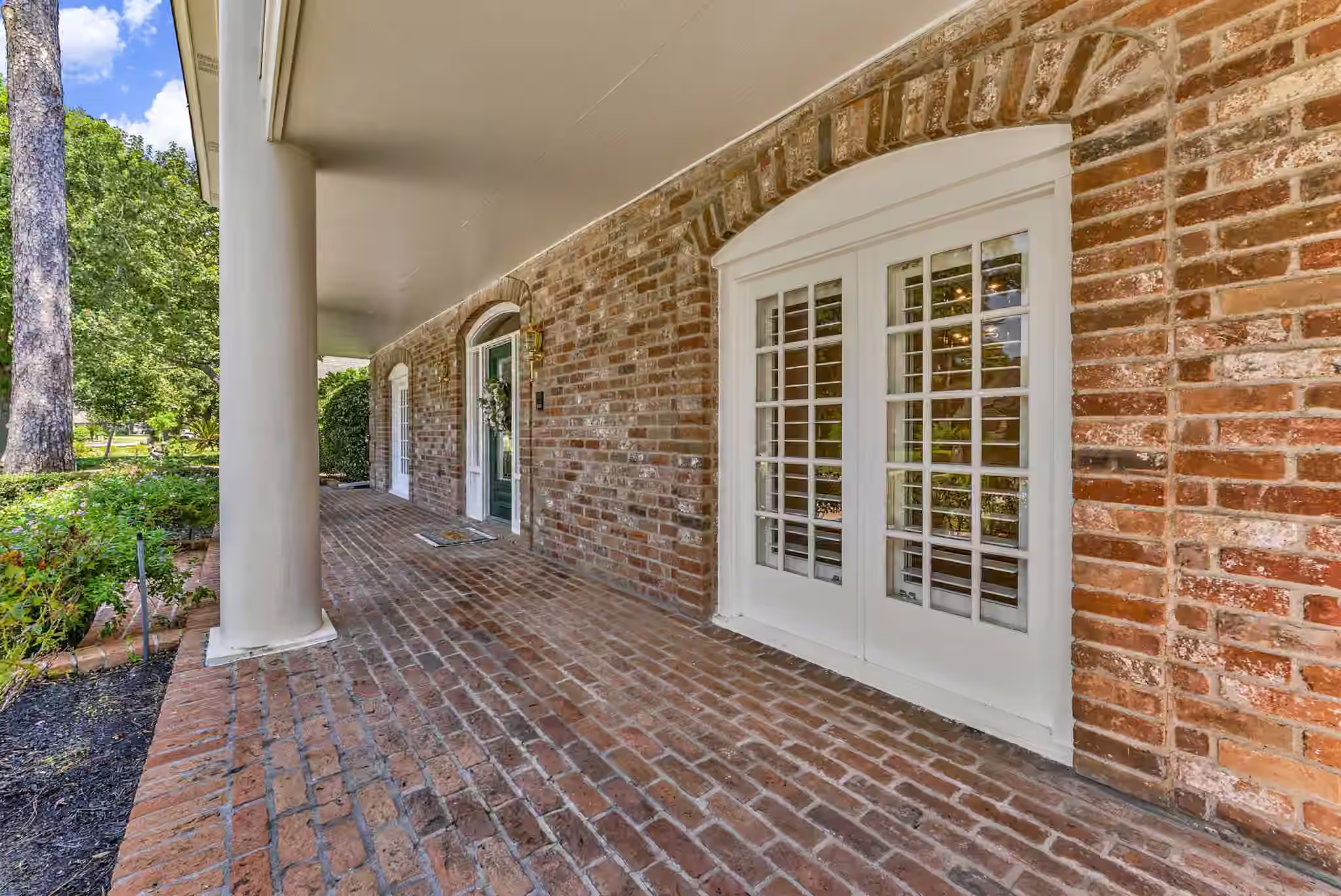 Photo 5 of 16014 Champion Drive, Spring, TX