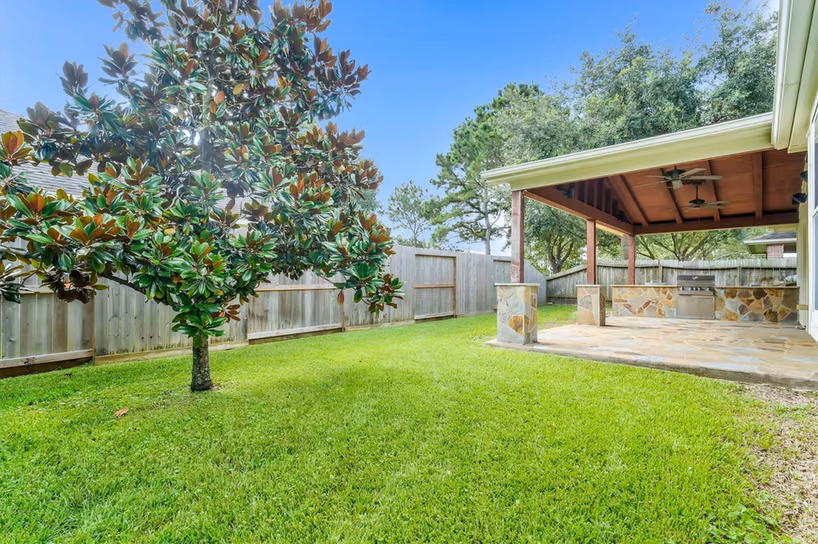 Photo 2 of 4934 Royal Arbor Lane, Houston, TX
