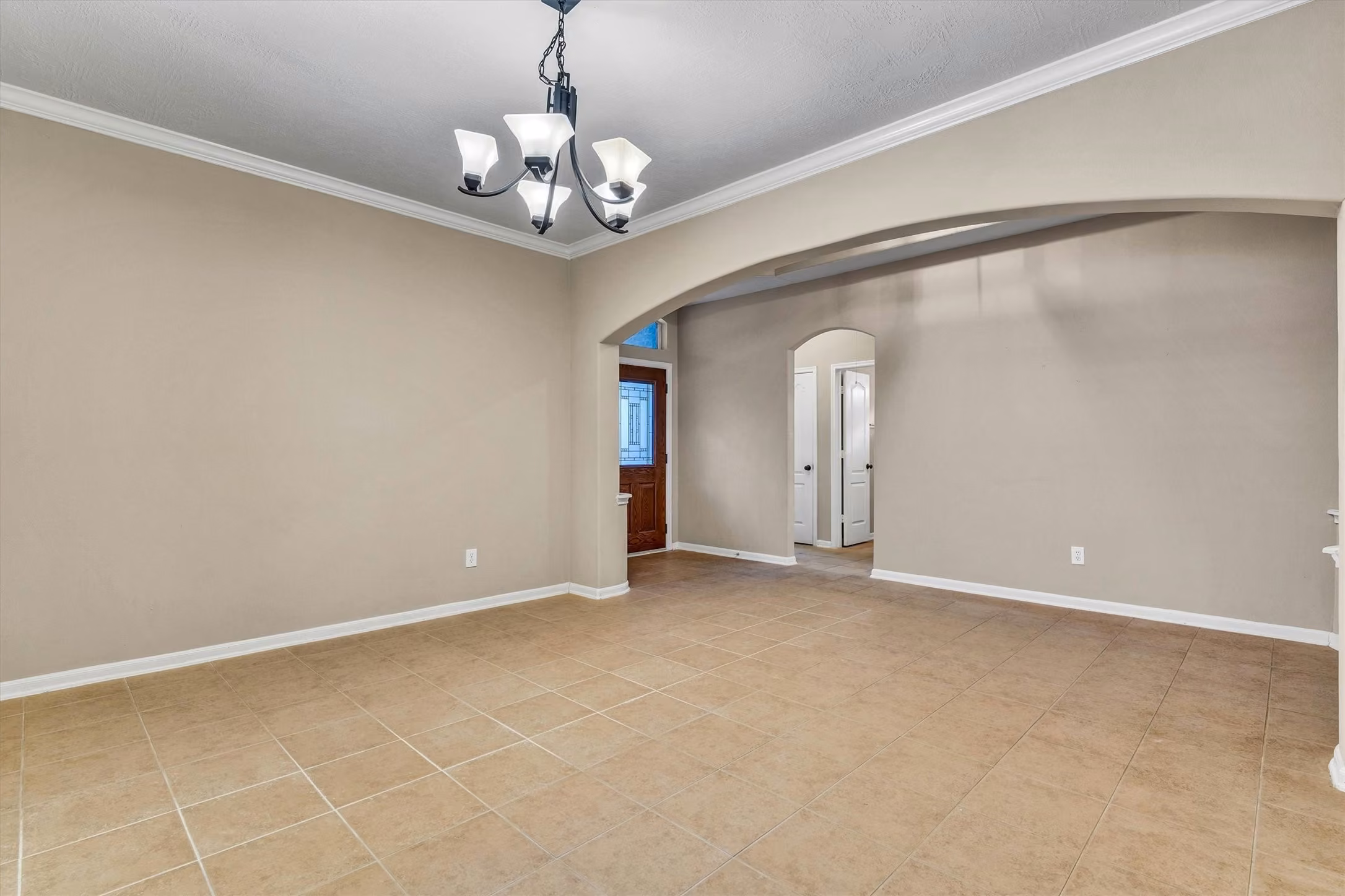 Photo 3 of 4934 Royal Arbor Lane, Houston, TX