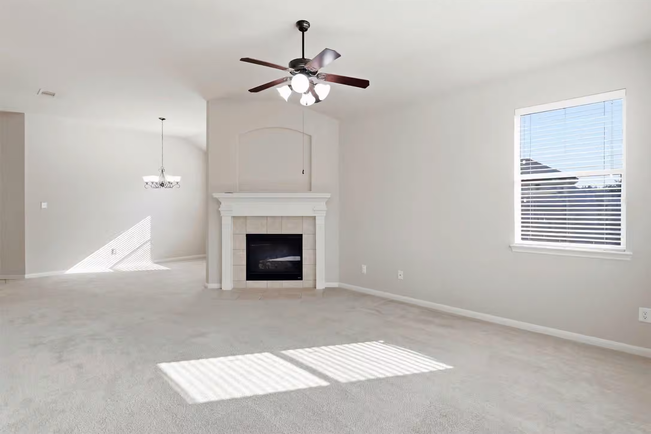 Photo 4 of 2923 Empire Oaks Lane, Katy, TX