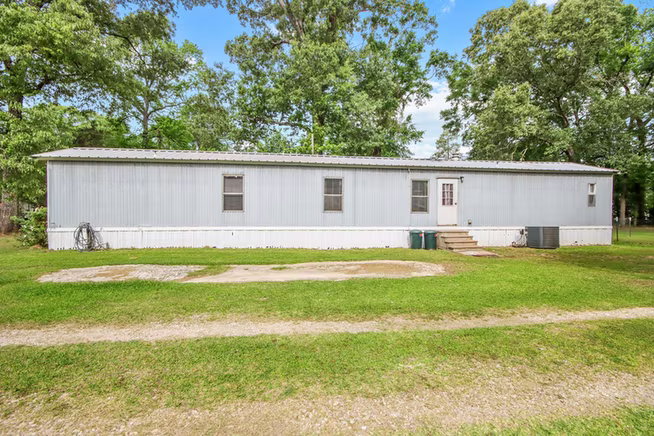 Photo of 521 Shirley Loop, Cleveland, TX 77328