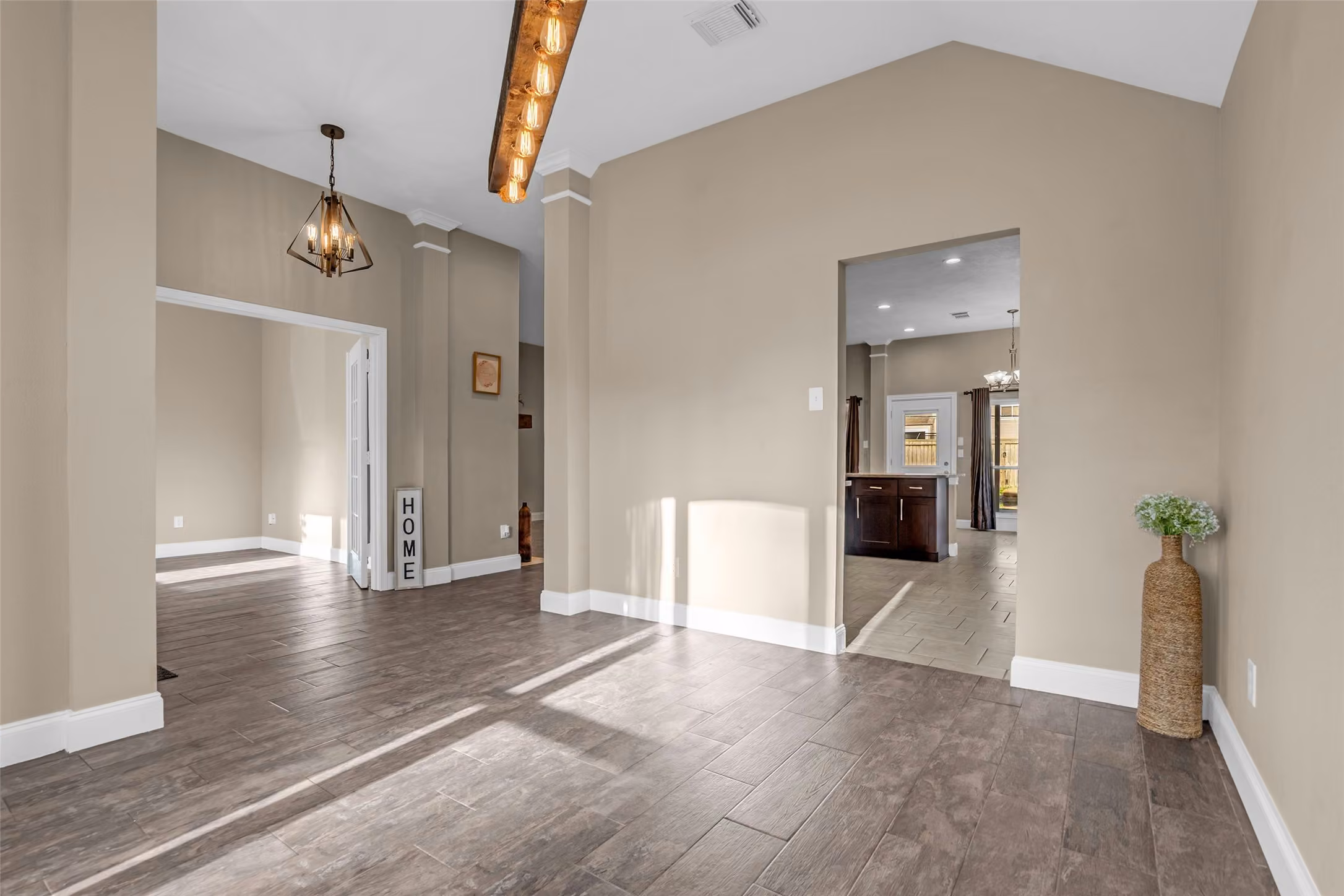Photo 6 of 11506 Faulkey Gully Circle, Houston, TX