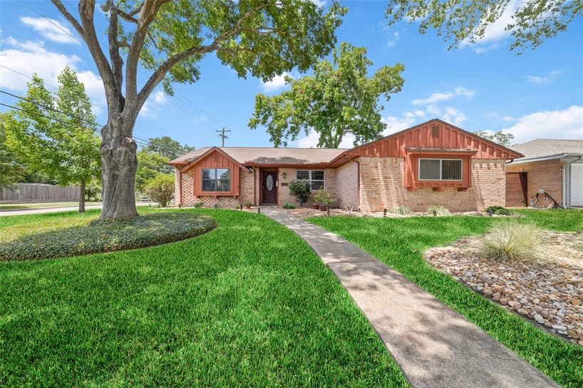 Photo of 7434 Carew Street, Houston, TX 77074