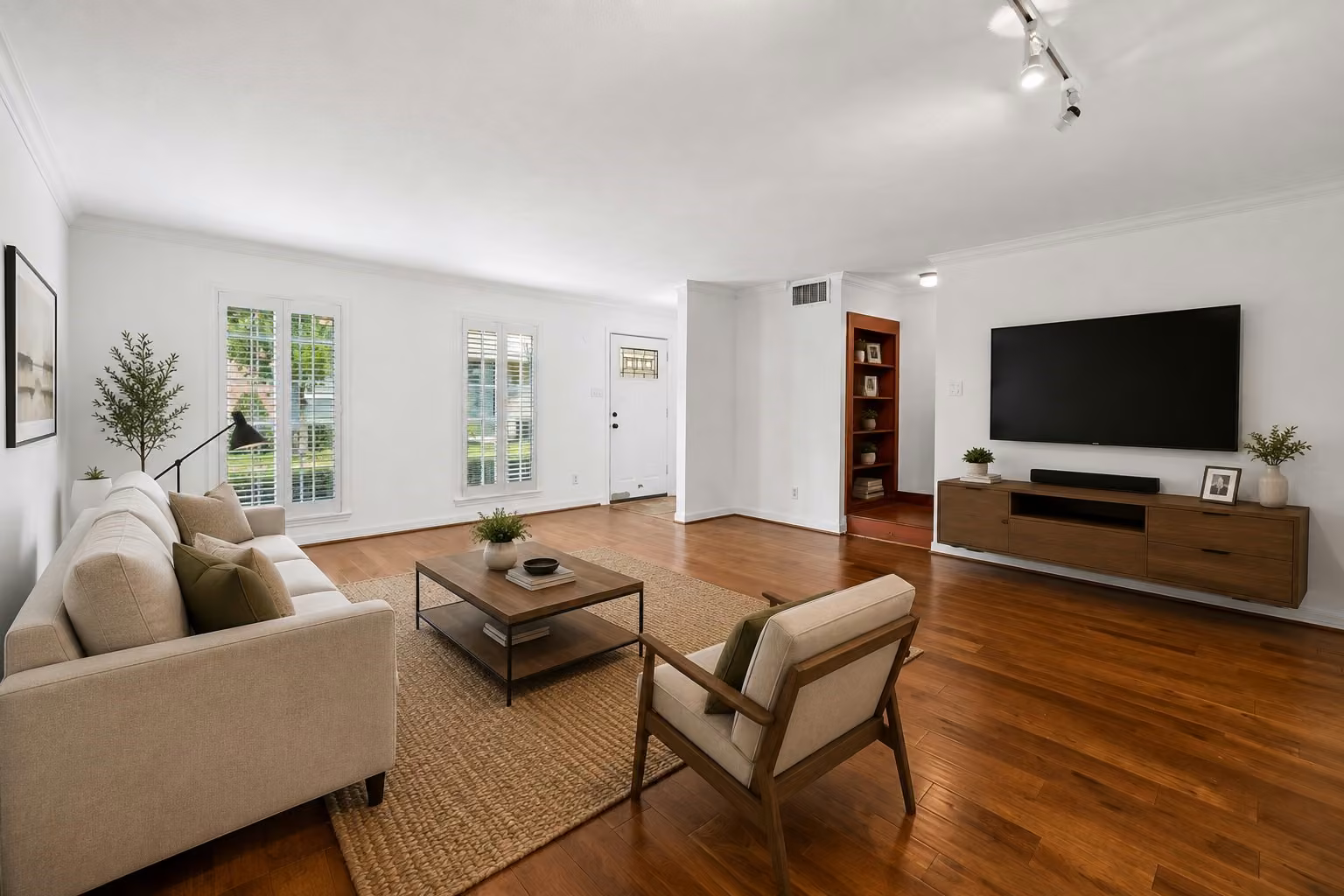 Photo 4 of 5819 Valley Forge Drive 91, Houston, TX
