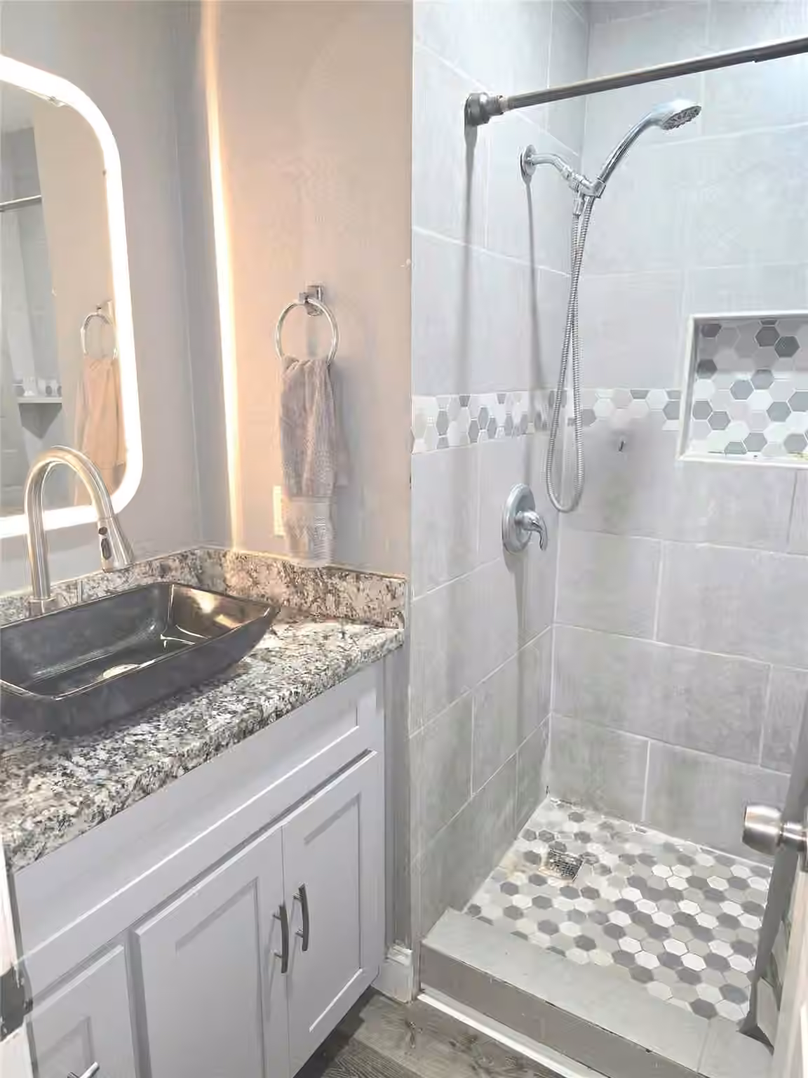 Photo 4 of 11703 Teaneck Drive, Houston, TX