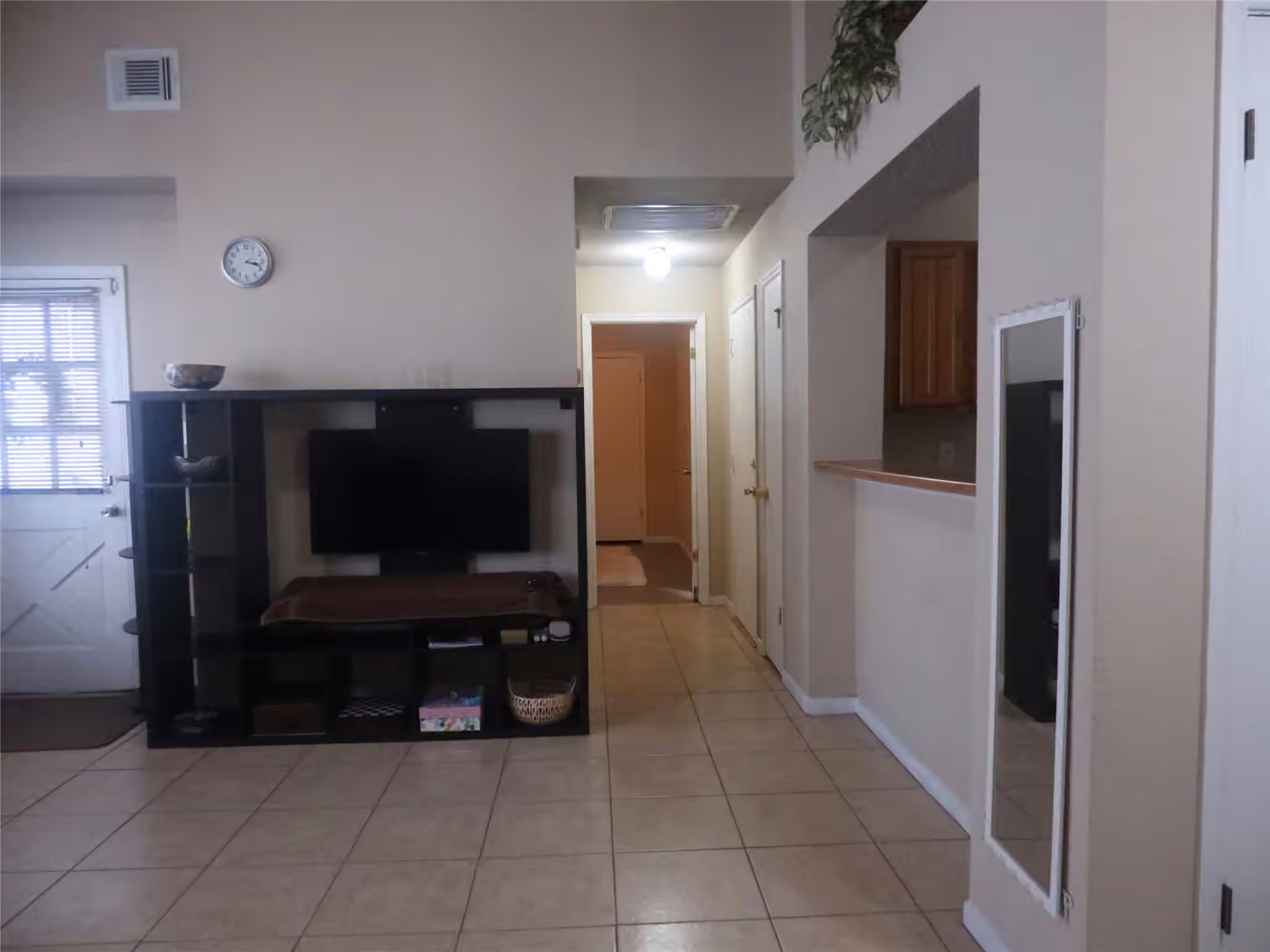 Photo 5 of 11552 Springshire Drive, Houston, TX