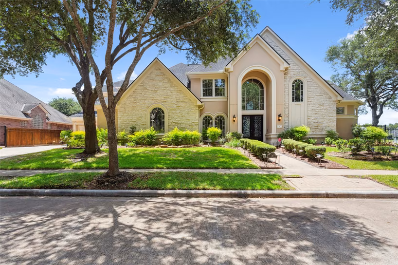 Photo 3 of 14 Sullivans Landing, Missouri City, TX