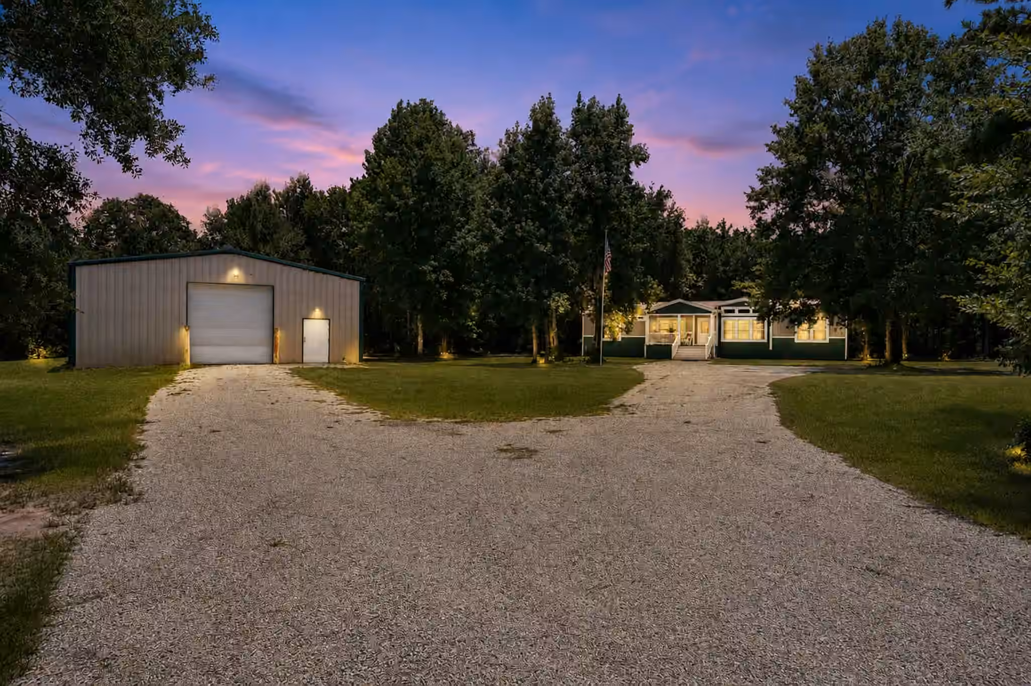 Photo 2 of 103 Louis Voan Road, Huntsville, TX