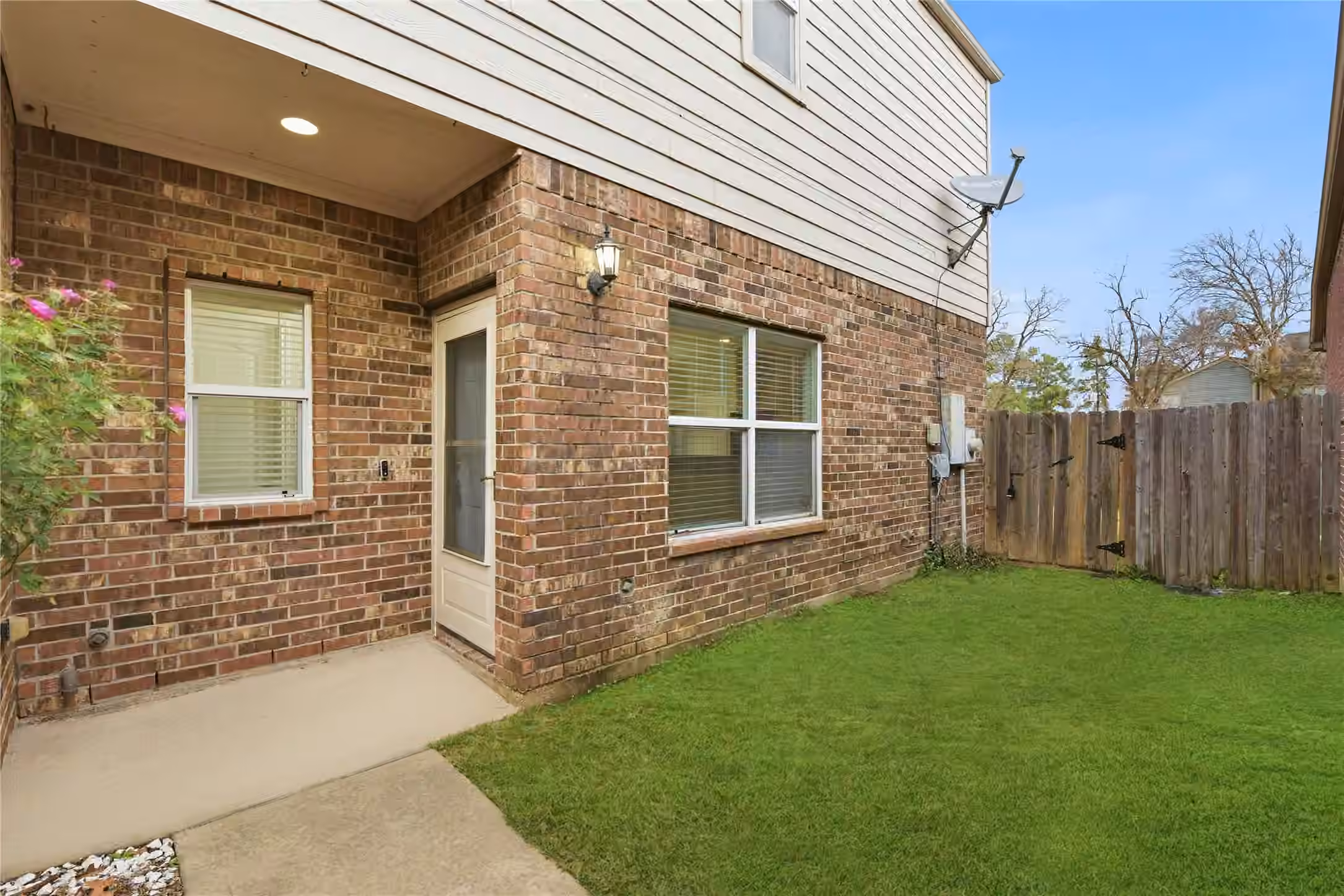 Photo 4 of 17142 Amarose Drive, Houston, TX