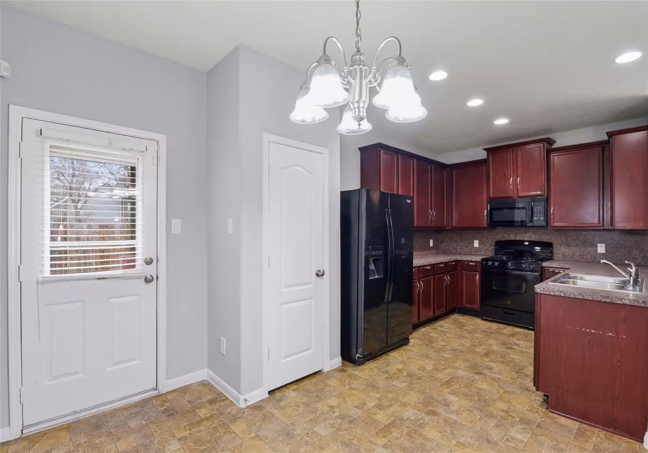 Photo 7 of 17142 Amarose Drive, Houston, TX