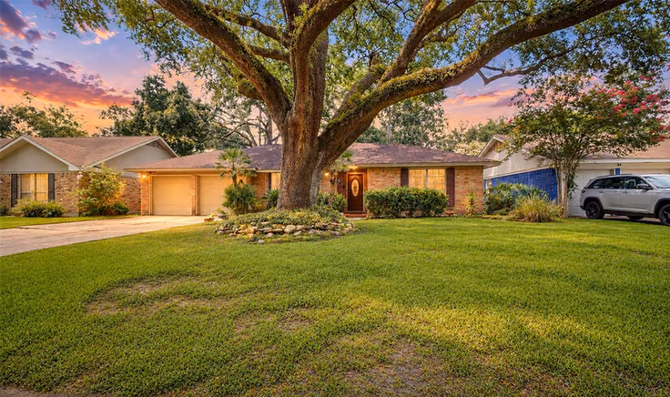 Photo 2 of 2322 Carleen Road, Houston, TX