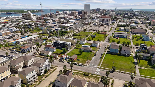 Photo of 2820 Winnie Street, Galveston, TX