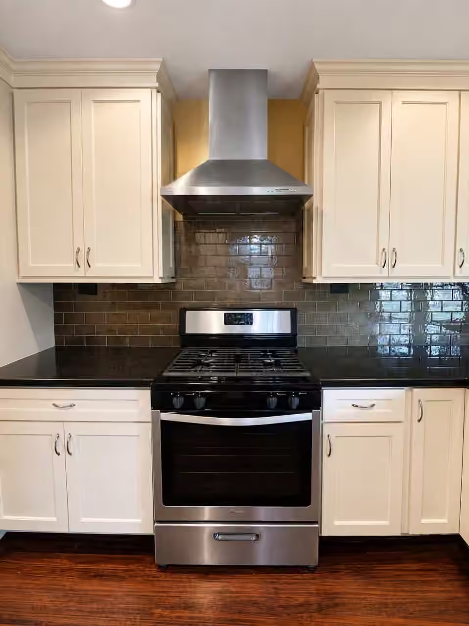 Photo 6 of 1726 7th Street, Rosenberg, TX