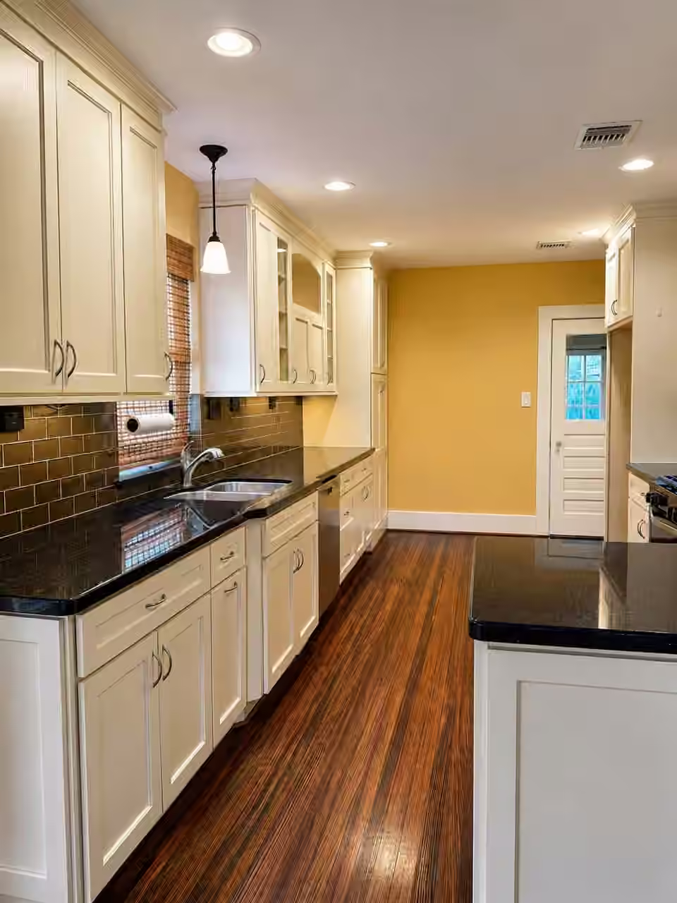 Photo 7 of 1726 7th Street, Rosenberg, TX