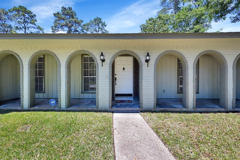 Photo of 27121 Wells Lane, Oak Ridge North, TX