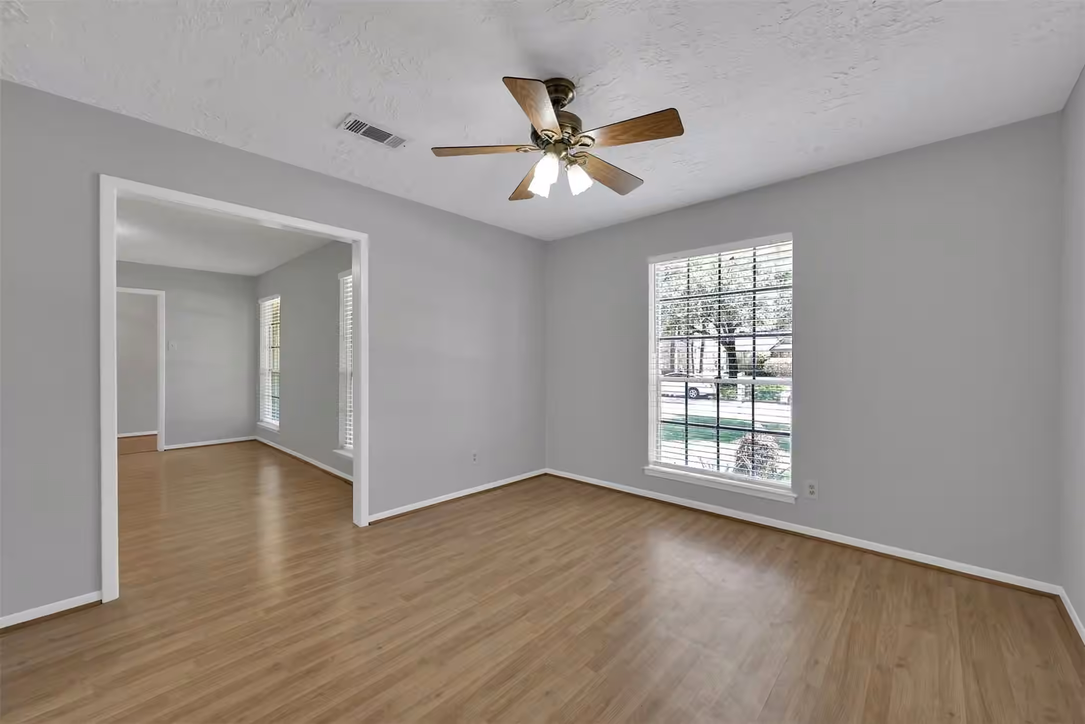 Photo 7 of 27121 Wells Lane, Oak Ridge North, TX