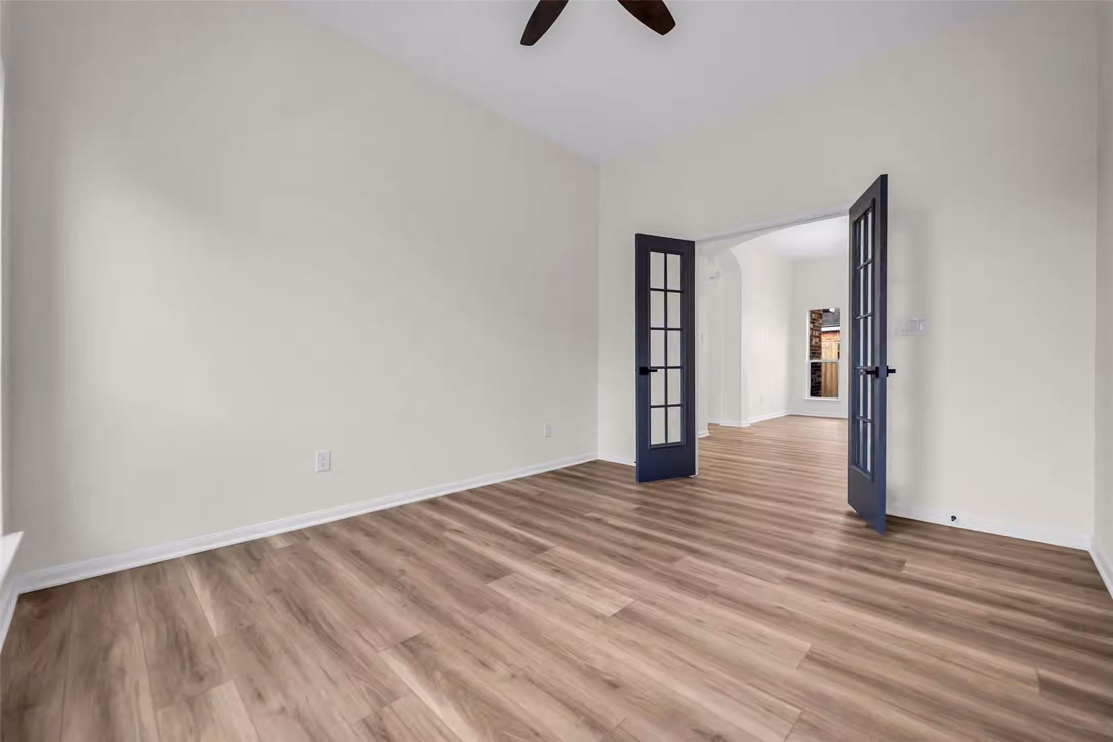 Photo 4 of 3906 Inglewood Circle, Missouri City, TX
