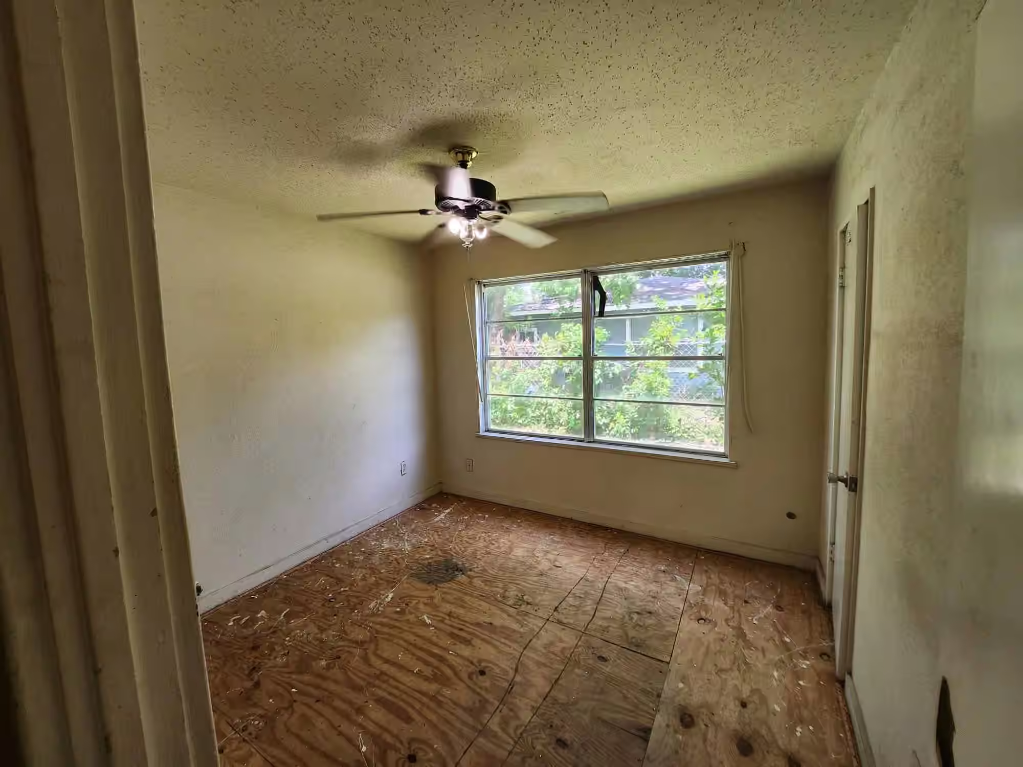Photo 2 of 5535 Flamingo Drive, Houston, TX
