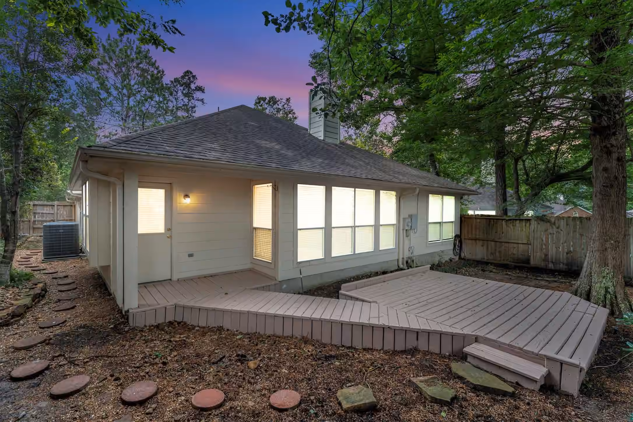 Photo 7 of 7 Currymead Place, The Woodlands, TX