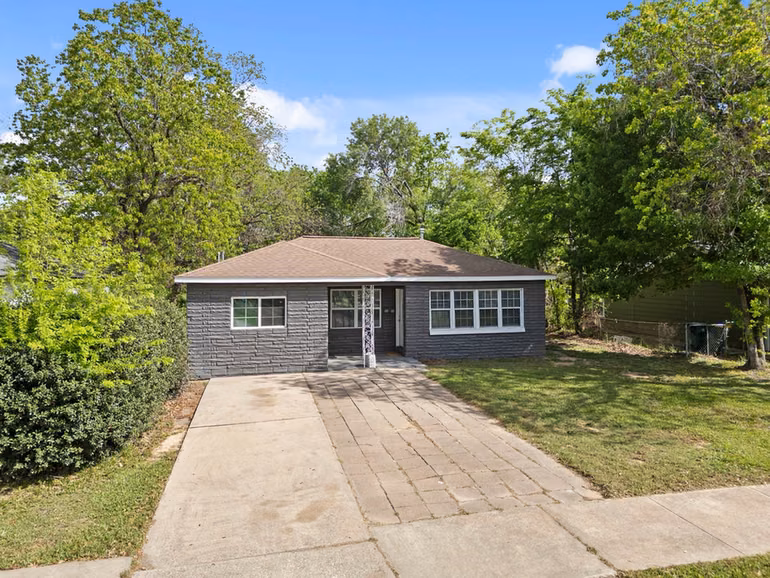 Photo of 1614 Palmwood Drive, Pasadena, TX 77502