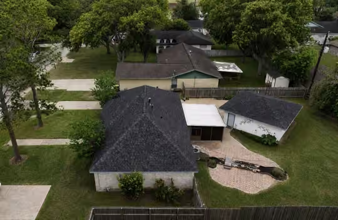 Photo 7 of 1710 Longhorn Avenue, Bay City, TX