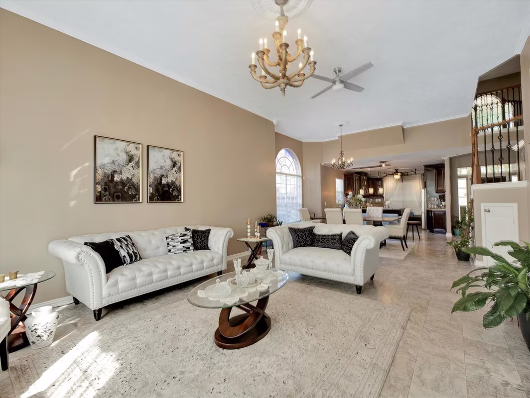 Photo 5 of 7042 River Garden Drive, Houston, TX