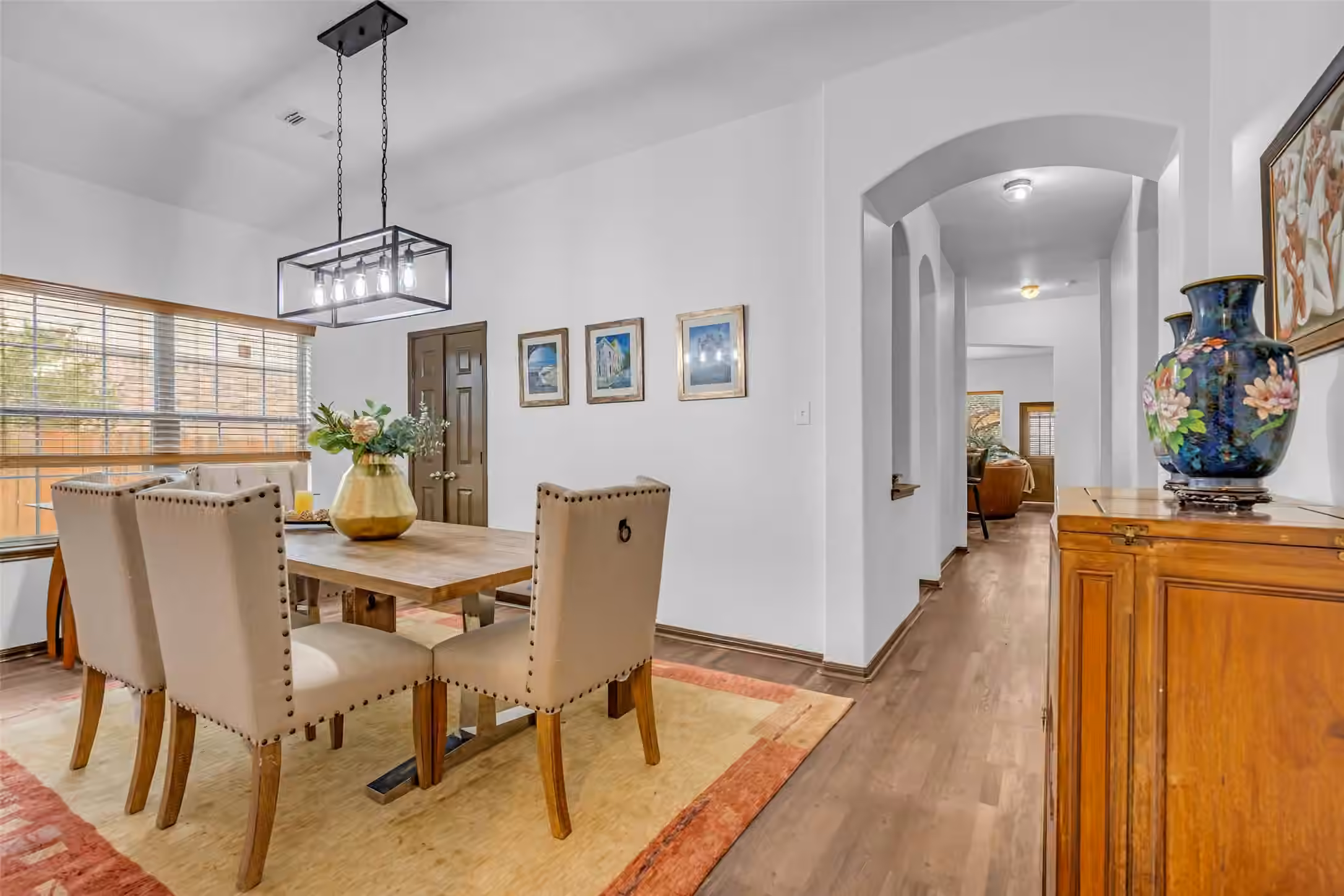 Photo 2 of 134 S Star Ridge Circle, The Woodlands, TX