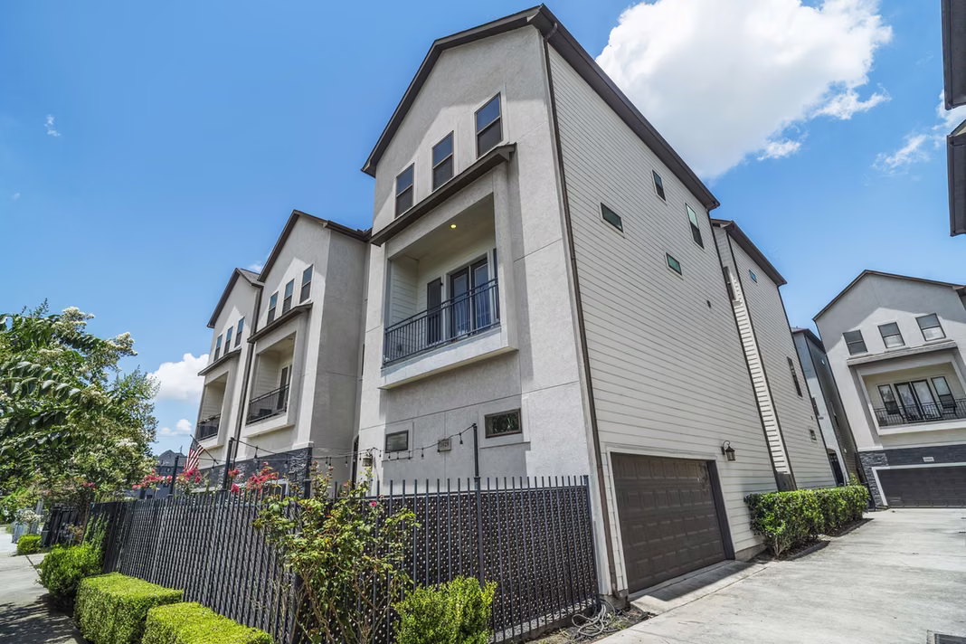 Photo of 1629 W 23rd Street, Houston, TX 77008
