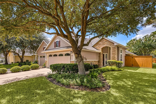 Photo 3 of 5306 Greenbrae Lane, Katy, TX