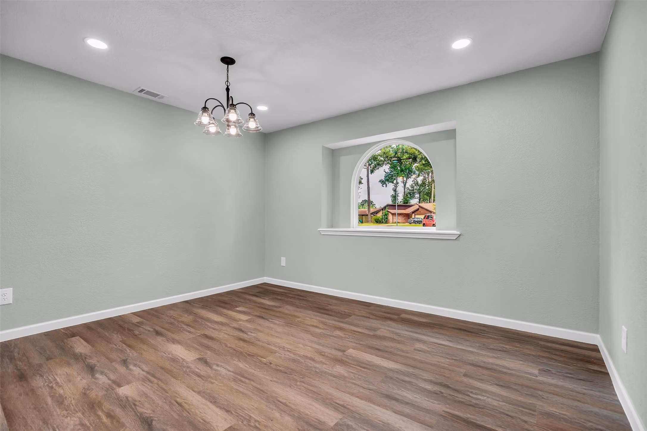 Photo 5 of 24614 Moorgate Lane, Huffman, TX