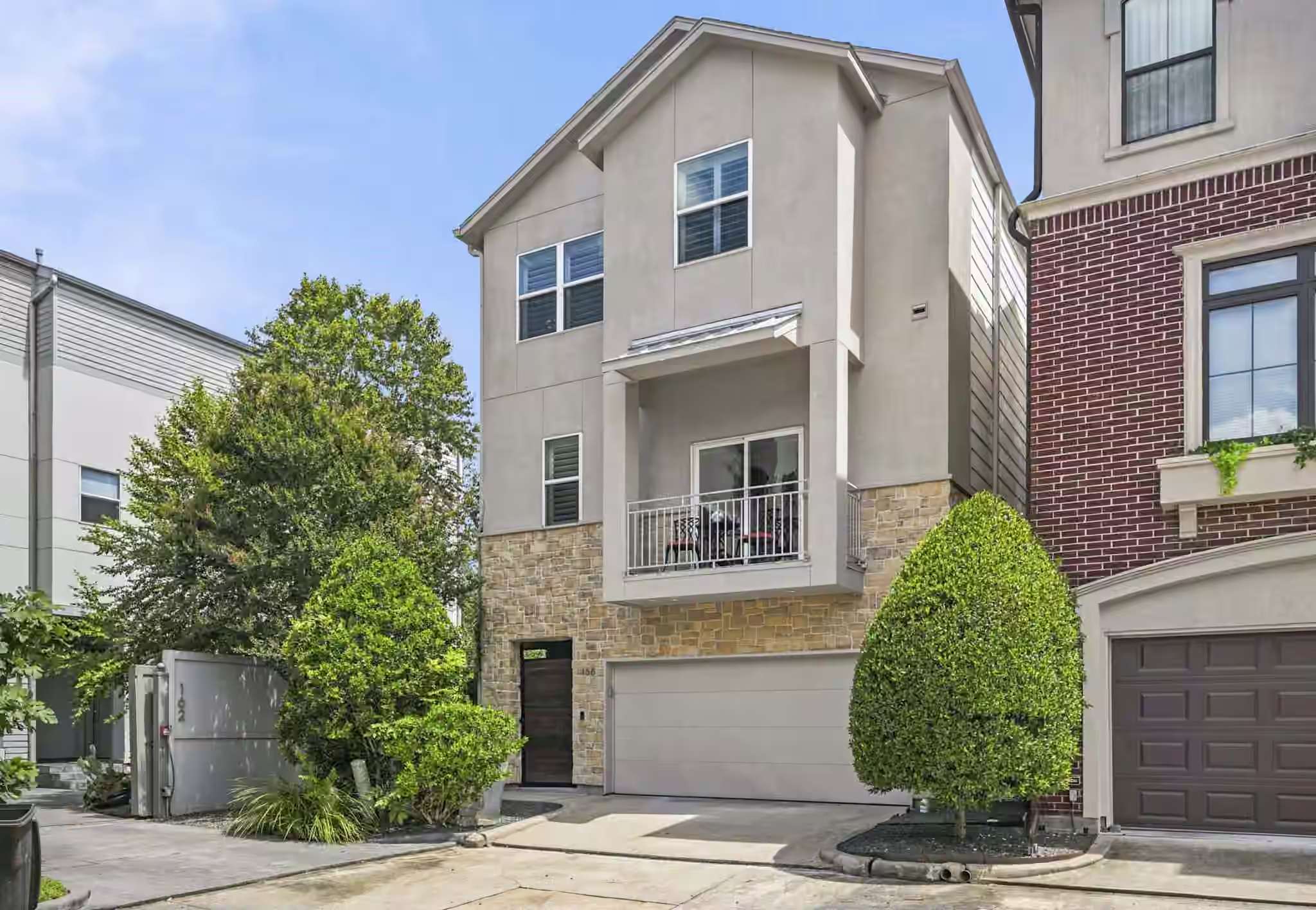Photo 2 of 158 Vieux Carre Drive, Houston, TX